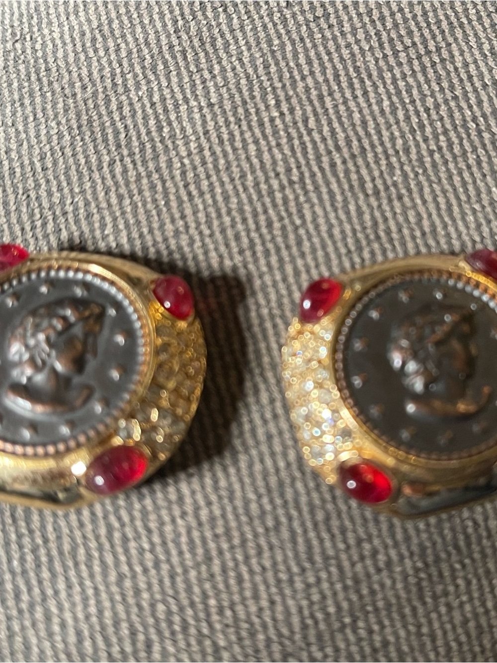 Two pairs of vintage 80s coin-style clip on earrings. - Picture 3 of 3
